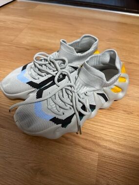 Boost 450 Women Girls Sneakers Size 40 Color  Cream Green Yellow Athletic Gym